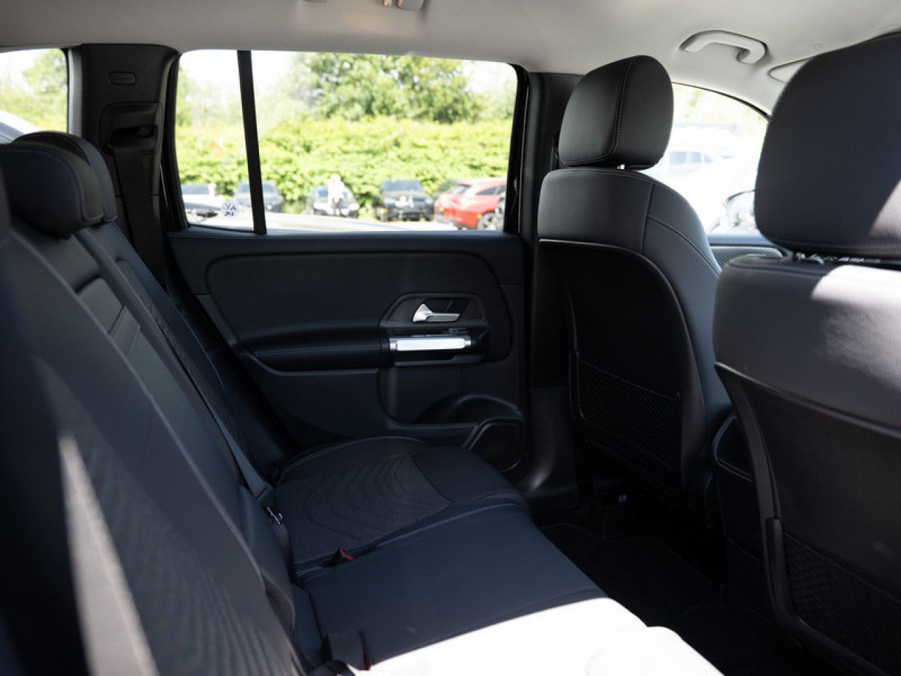 Mercedes-Benz GLB – Bild 4