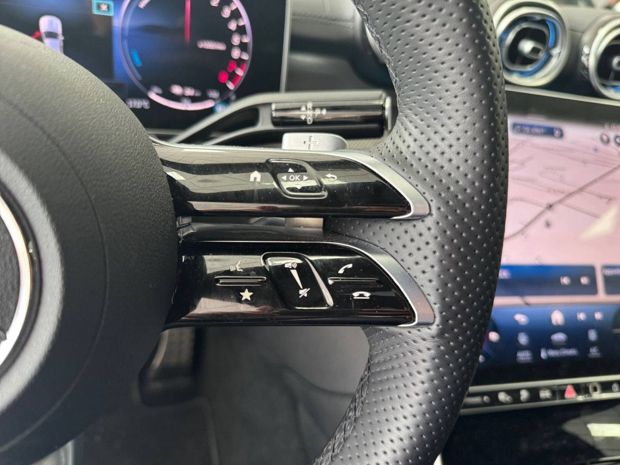 Photo du v&eacute;hicule 13 / 18