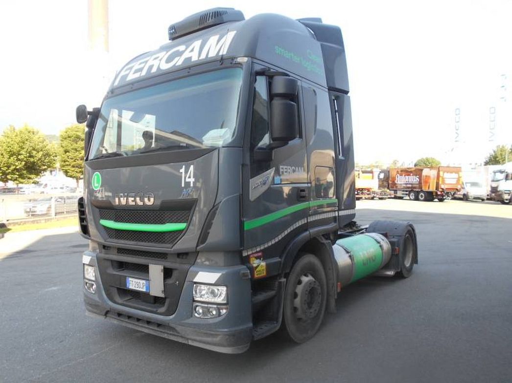 IVECO | AS440S46T/P 2LNG - TRATTORE STRADALE (CABINATO CON