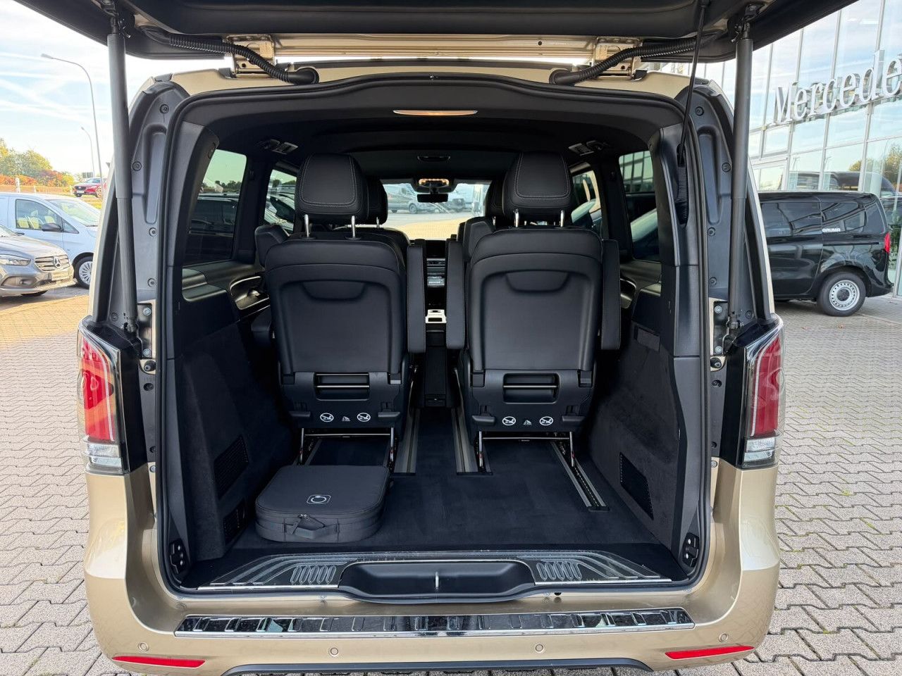 Mercedes-Benz EQV – Bild 16