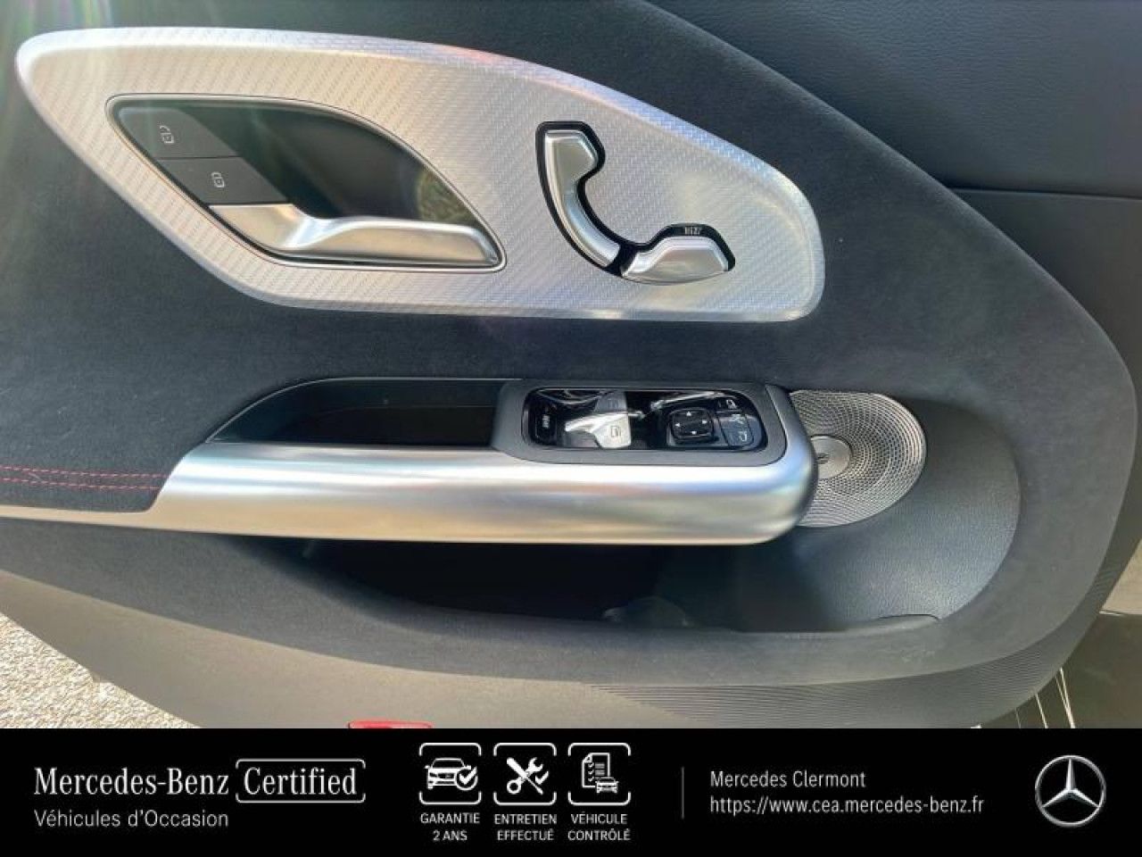 Photo du v&eacute;hicule 15 / 18