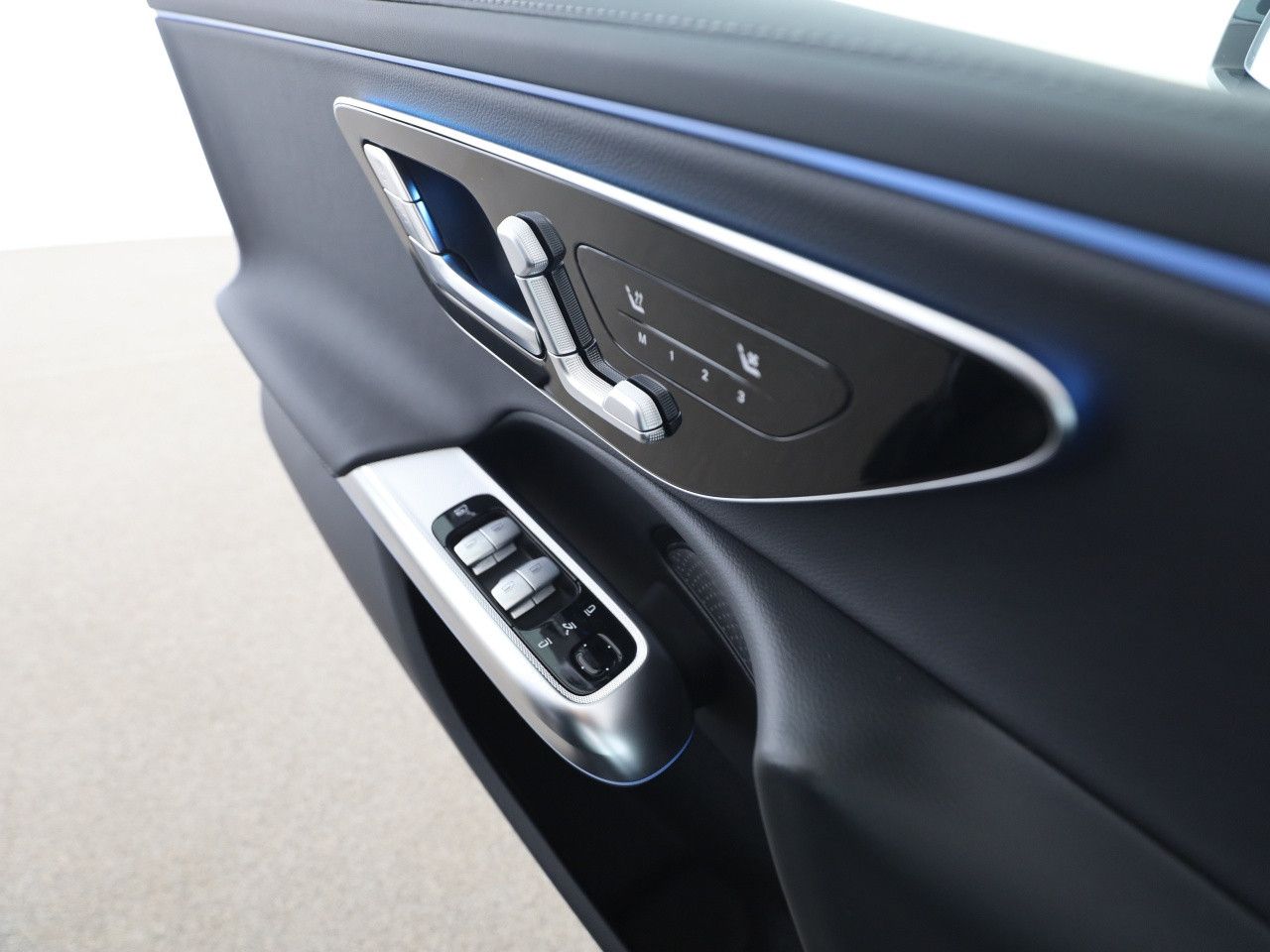Mercedes-Benz E-Klasse – Bild 13