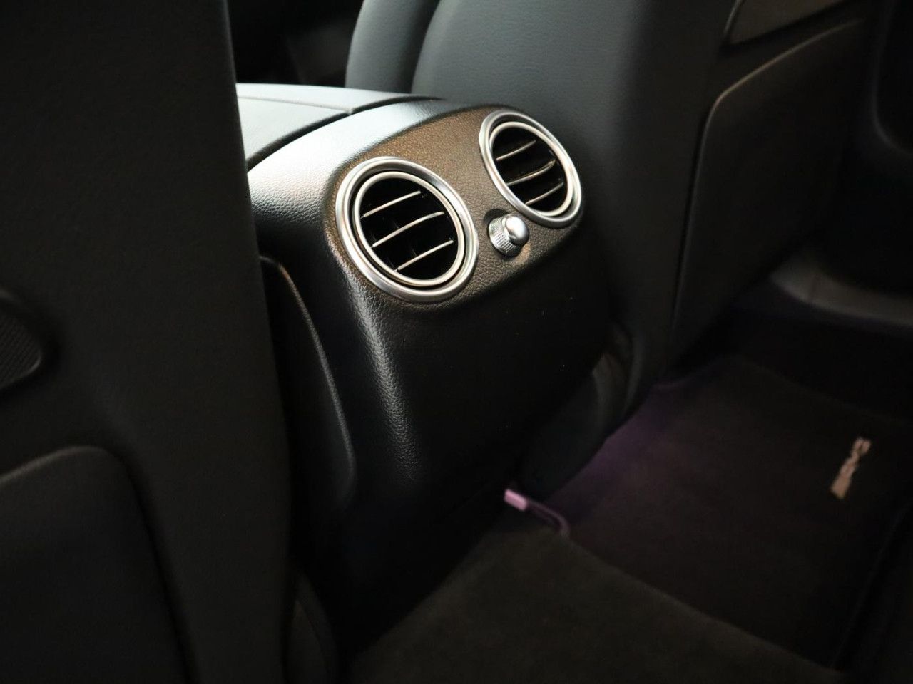 Fahrzeugbild 24 / 27