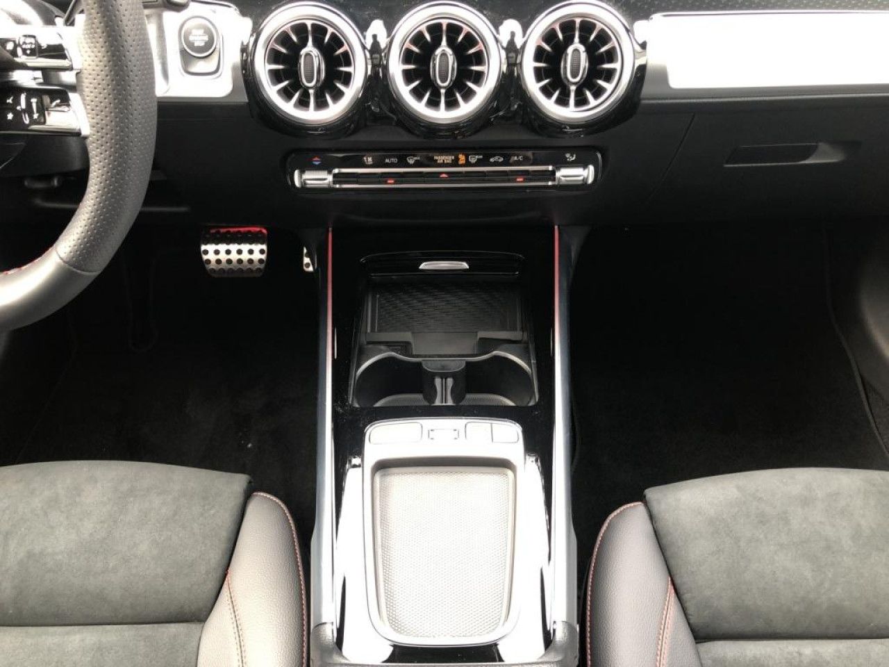 Mercedes-Benz GLB – Bild 14