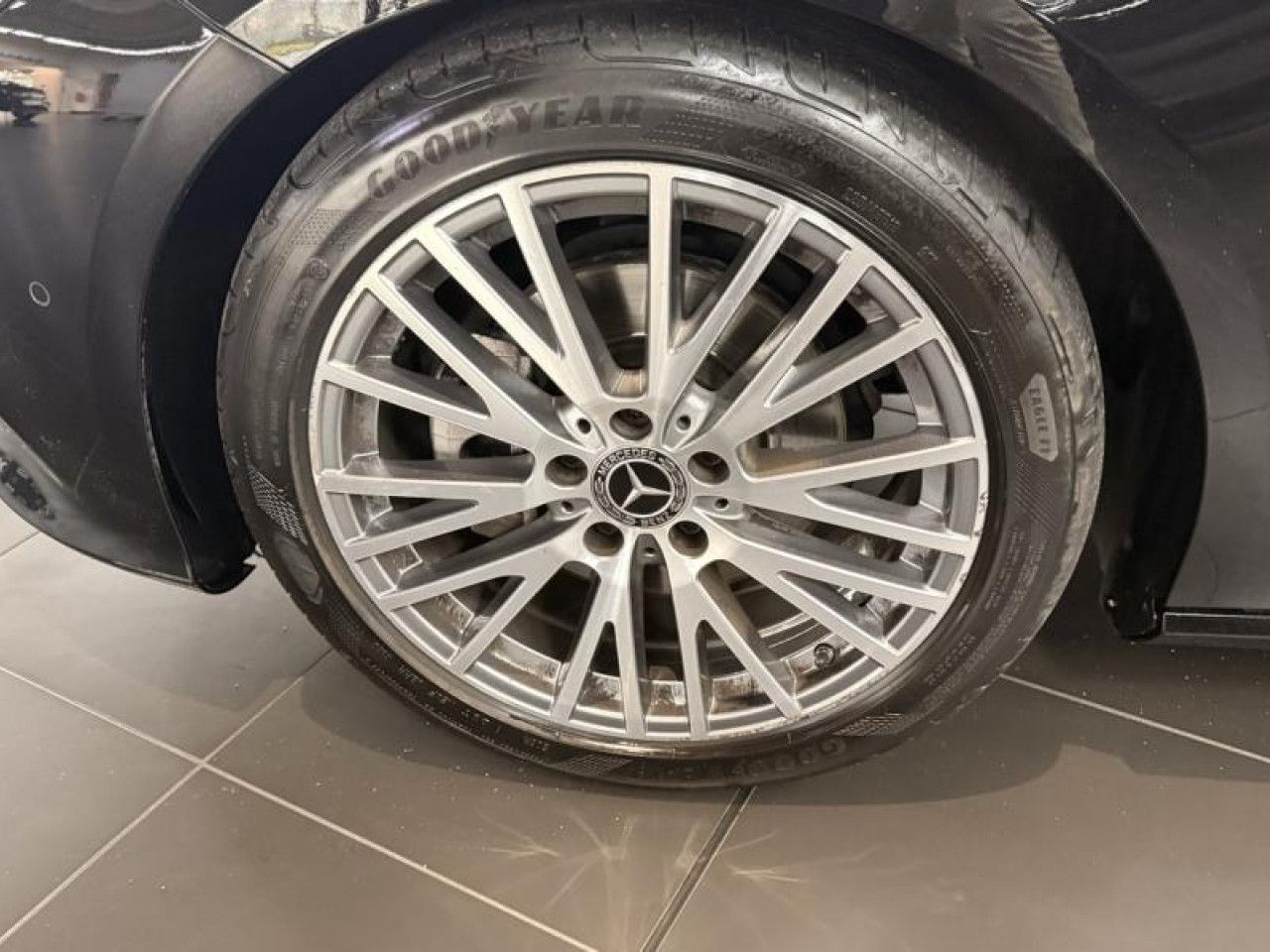 Photo du v&eacute;hicule 2 / 18