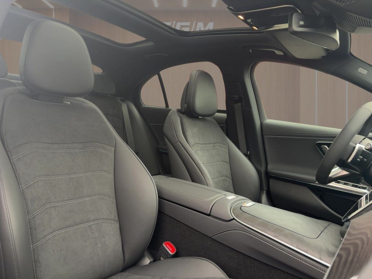 Mercedes-Benz E-Klasse – Bild 16