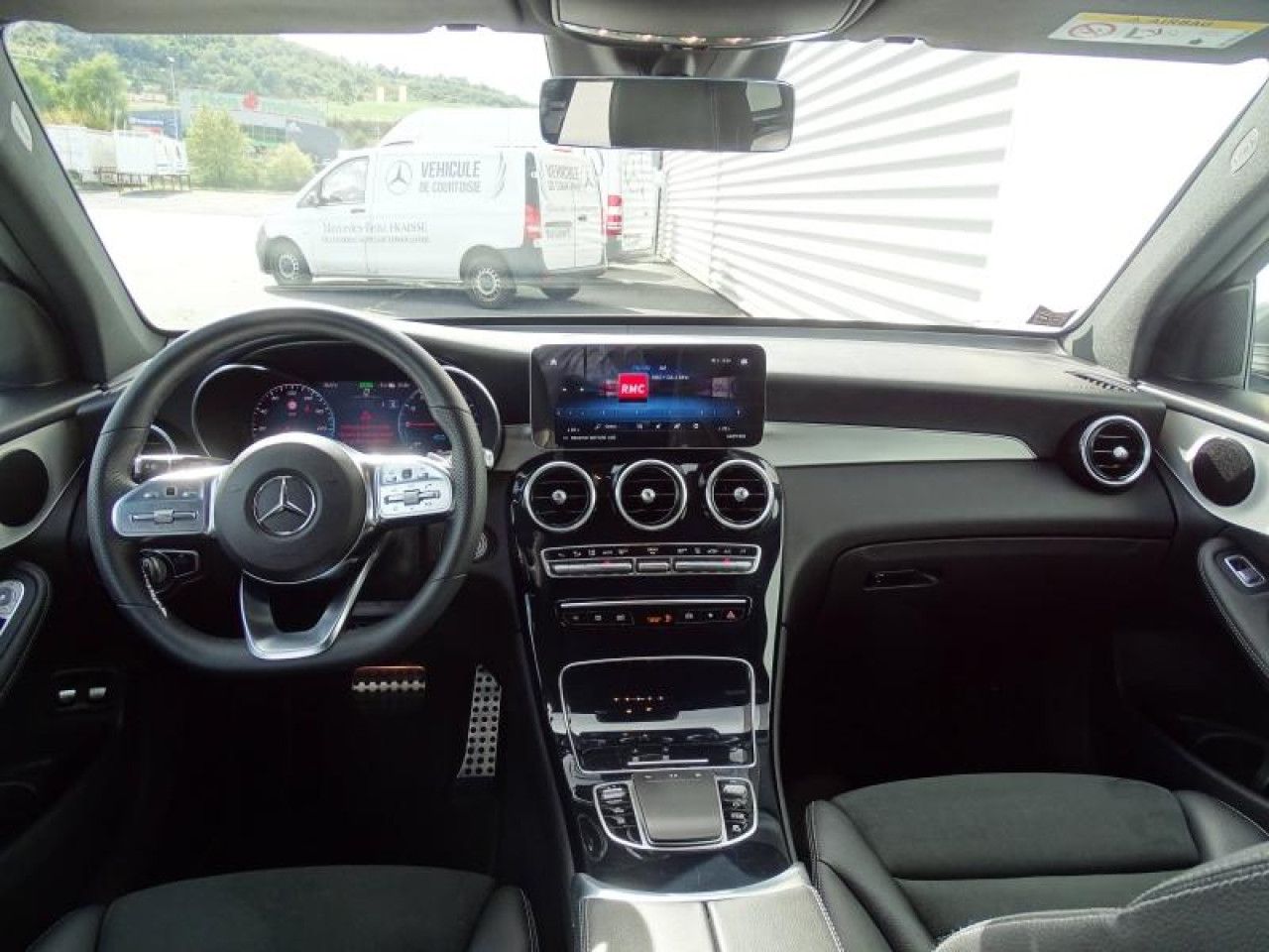 Photo du v&eacute;hicule 8 / 15