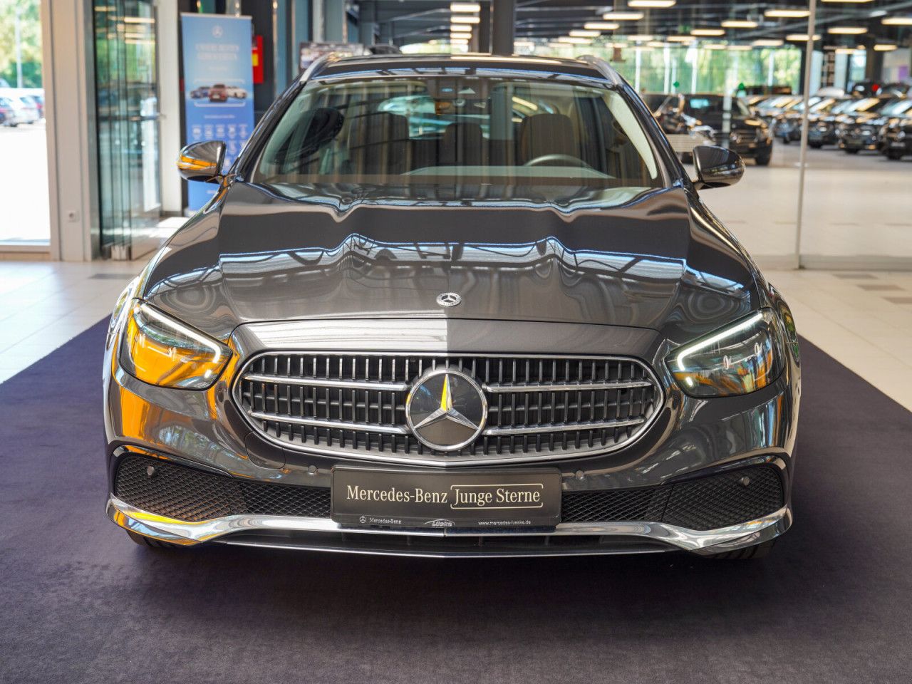 Mercedes-Benz E-Klasse – Bild 9