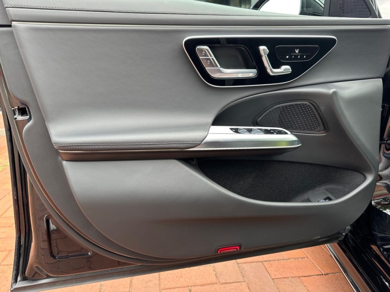 Mercedes-Benz E-Klasse – Bild 18