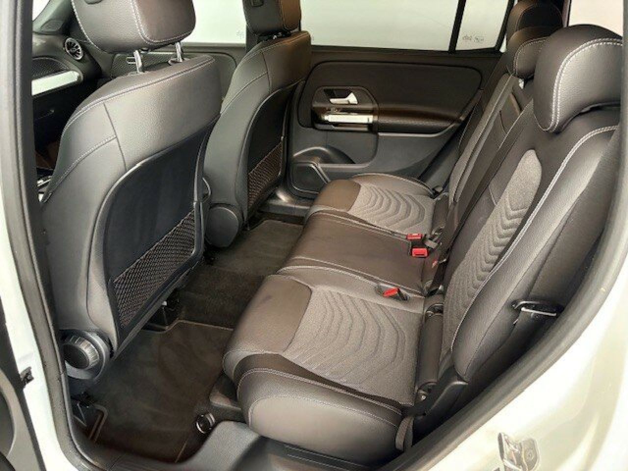 Mercedes-Benz GLB – Bild 10