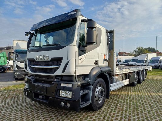 Vehicle image 1 / 11