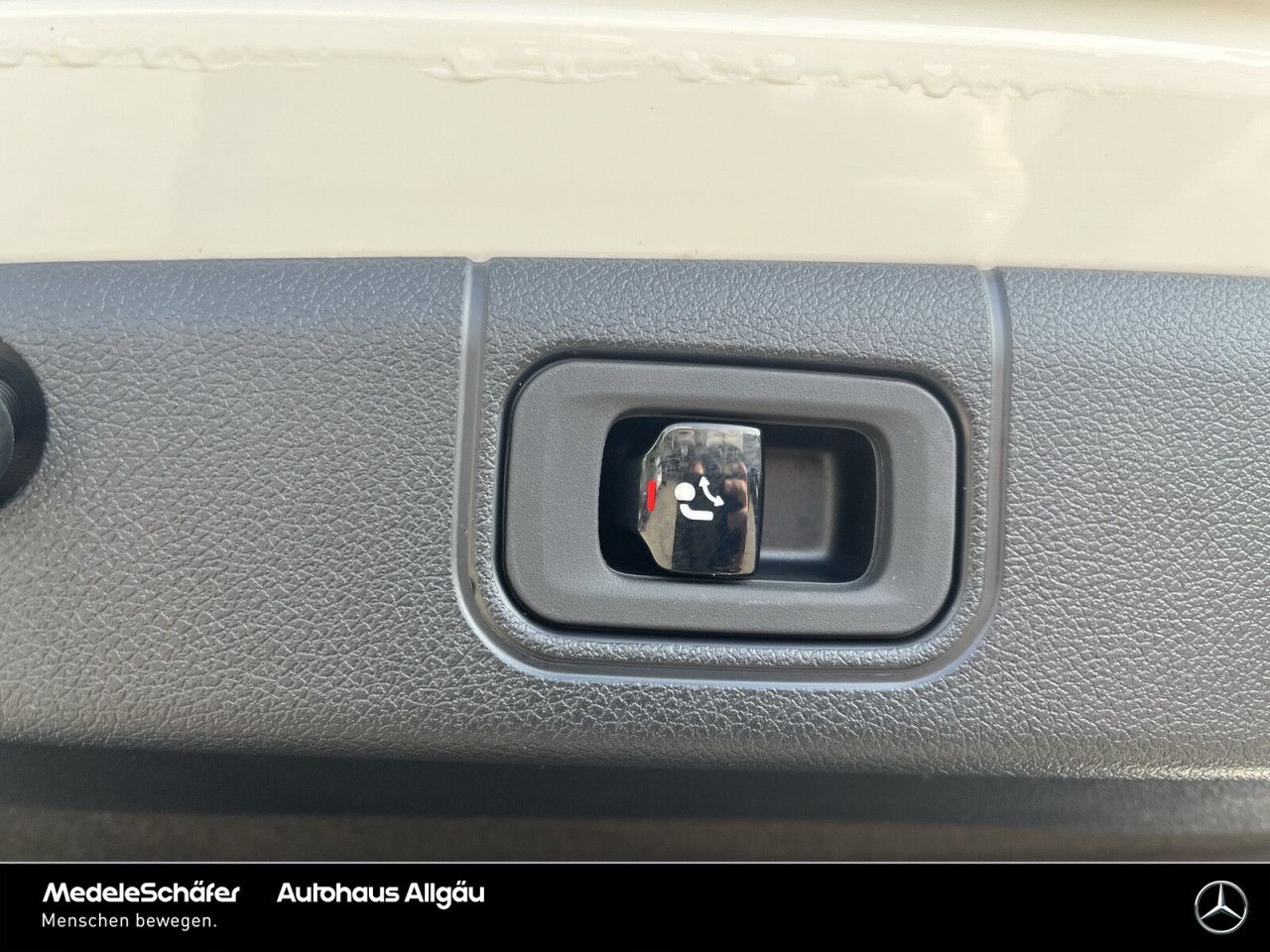 Mercedes-Benz E-Klasse – Bild 21