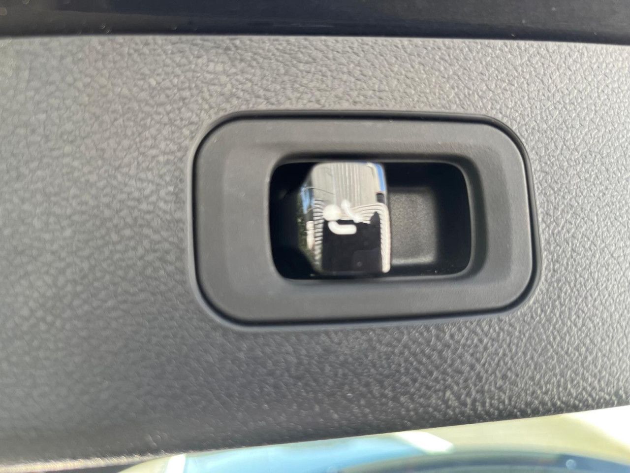Mercedes-Benz E-Klasse – Bild 28