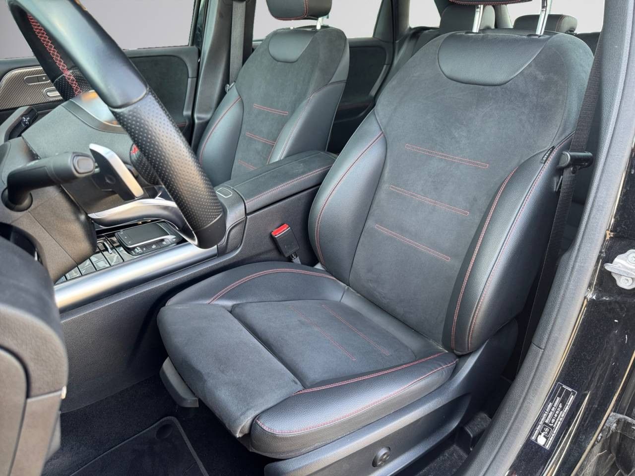 Photo du véhicule 17 / 18