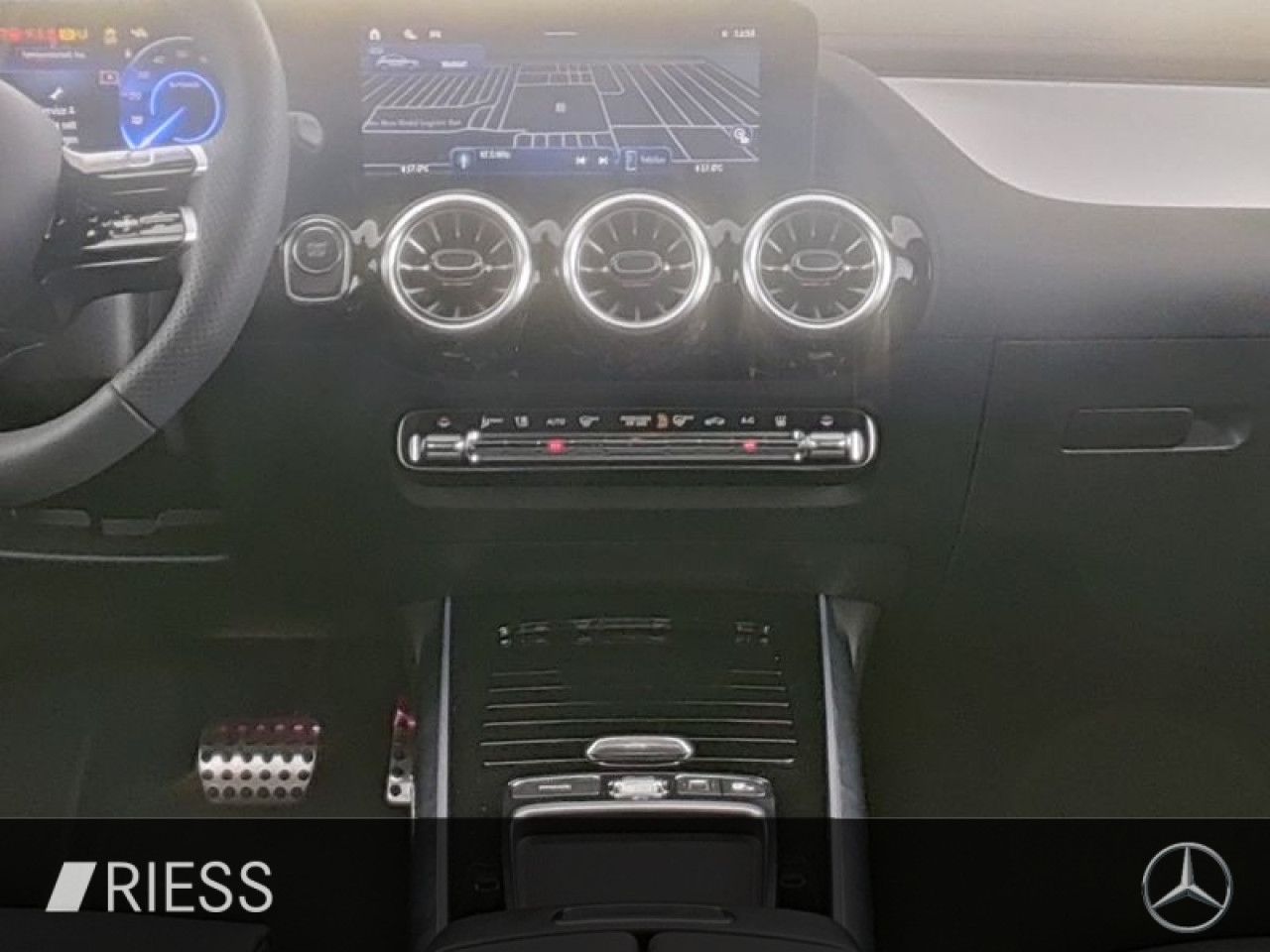 Mercedes-Benz EQA – Bild 8