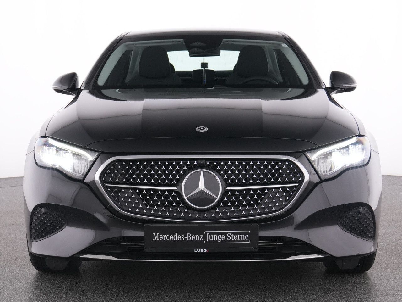 Mercedes-Benz E-Klasse – Bild 14