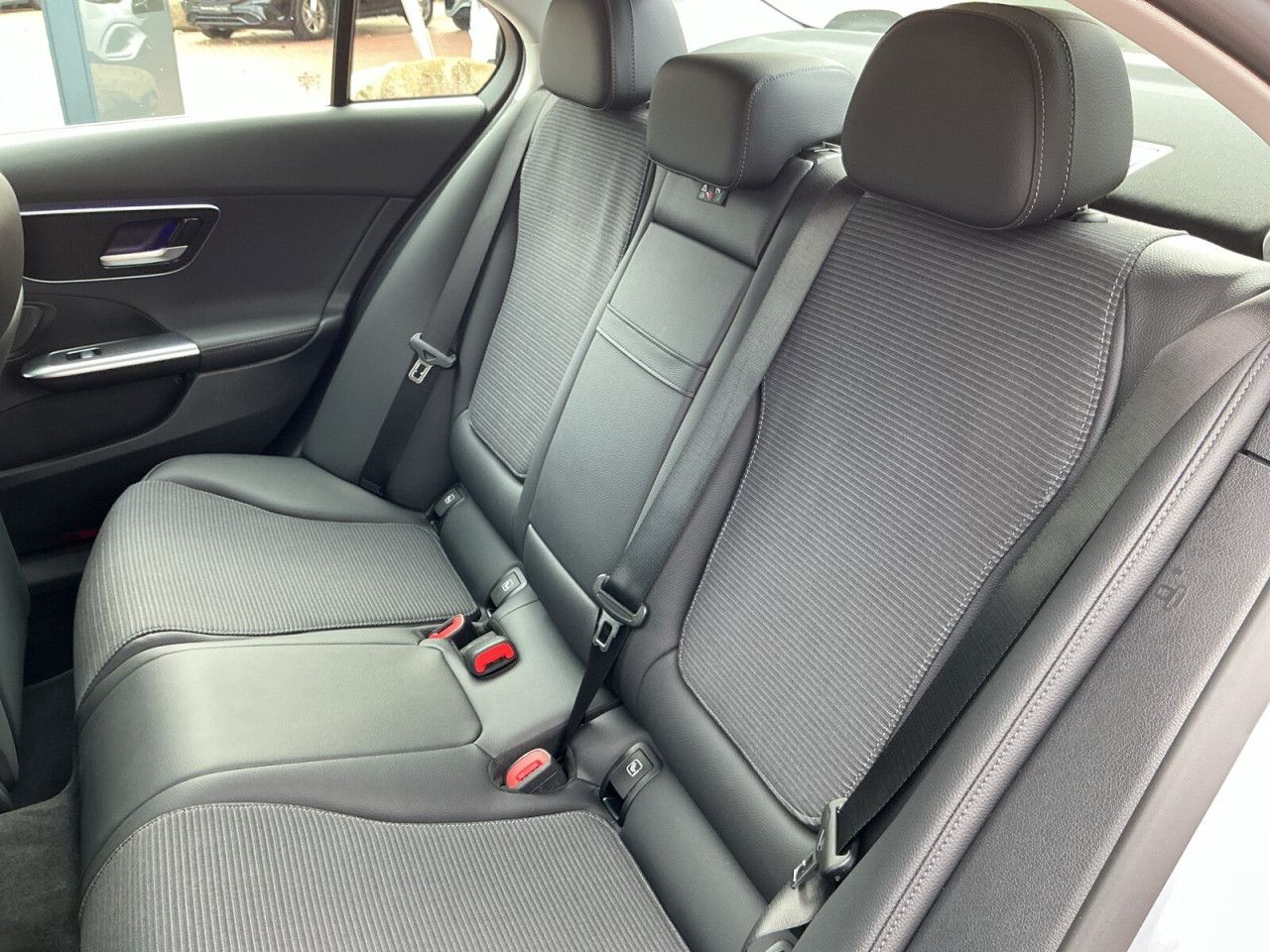 Mercedes-Benz C-Klasse – Bild 17