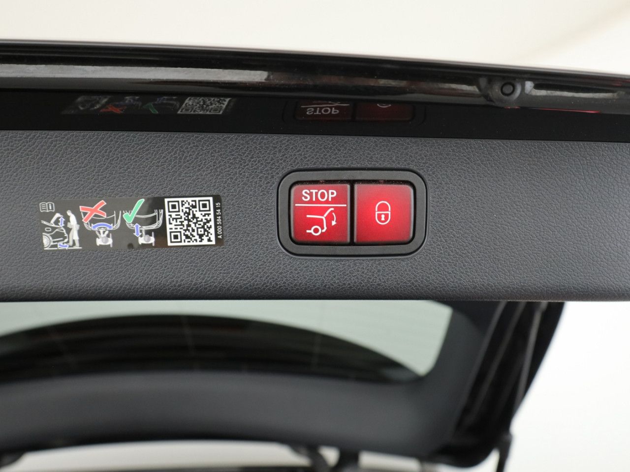Mercedes-Benz E-Klasse – Bild 24