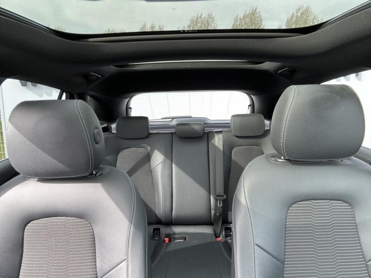 Photo du v&eacute;hicule 12 / 18