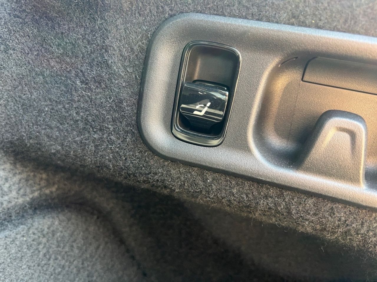 Mercedes-Benz E-Klasse – Bild 27