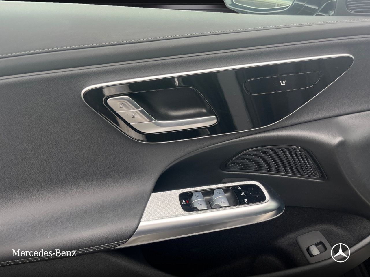 Mercedes-Benz E-Klasse – Bild 25