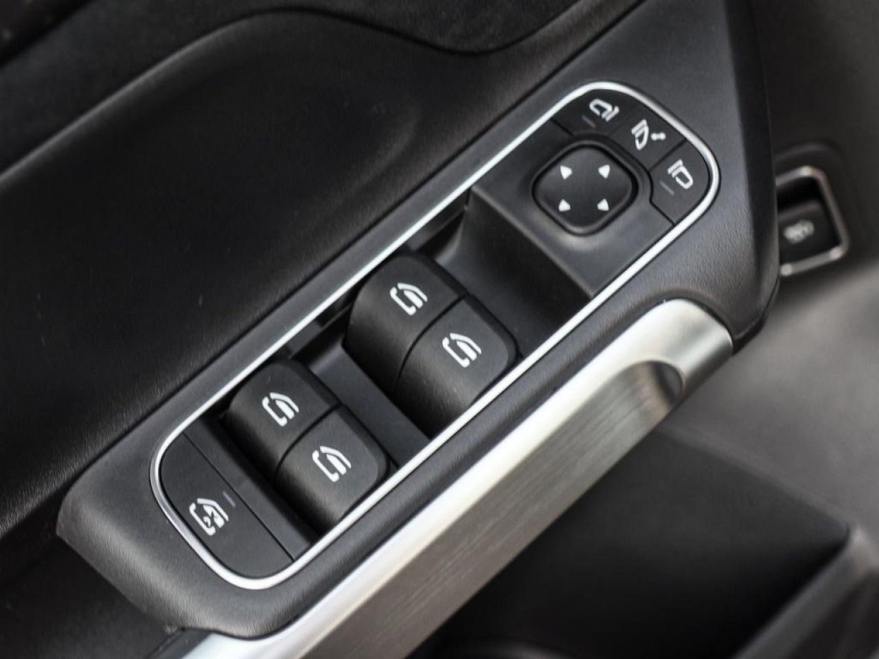 Mercedes-Benz GLB – Bild 16