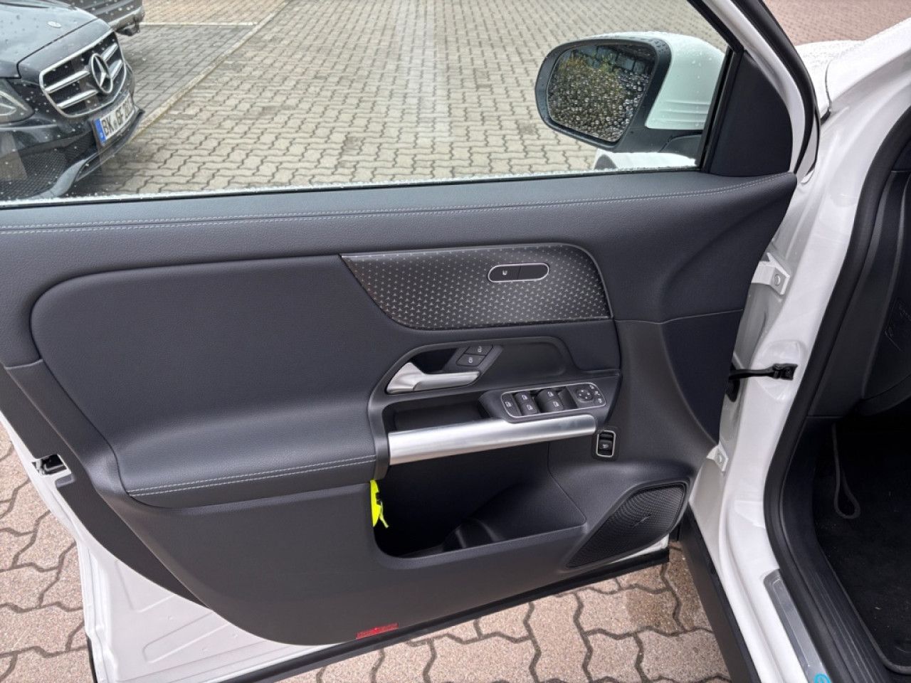 Mercedes-Benz EQA – Bild 9