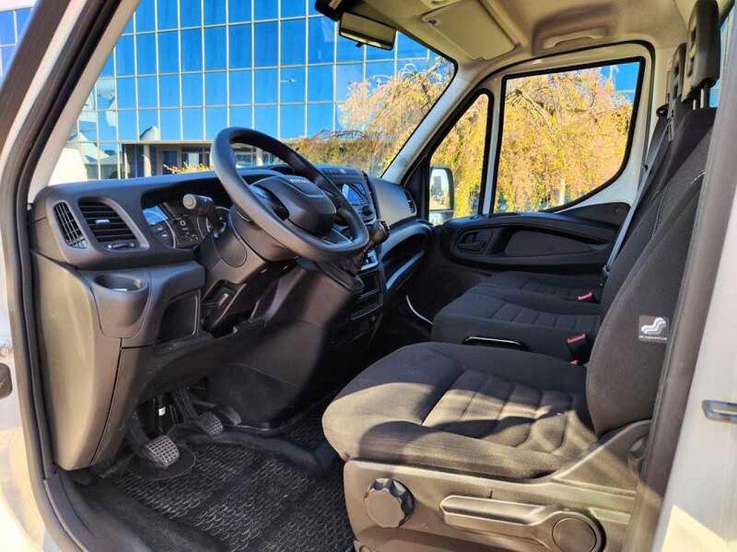 IVECO | 35C14 FURGONE CON SPONDA