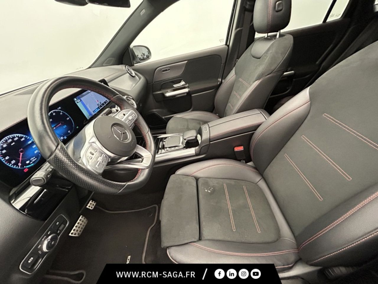 Photo du v&eacute;hicule 16 / 18