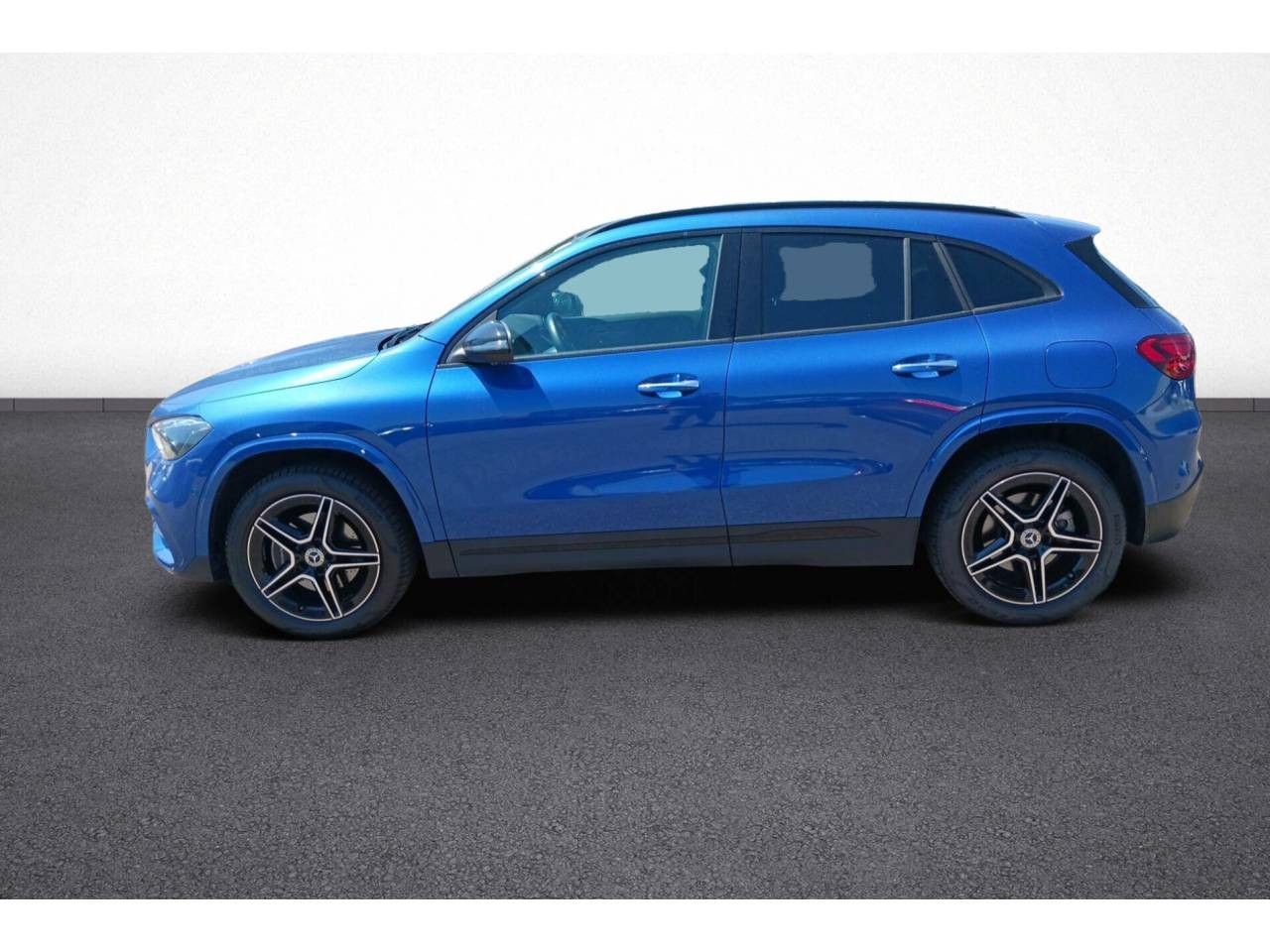 Photo du v&eacute;hicule 3 / 18