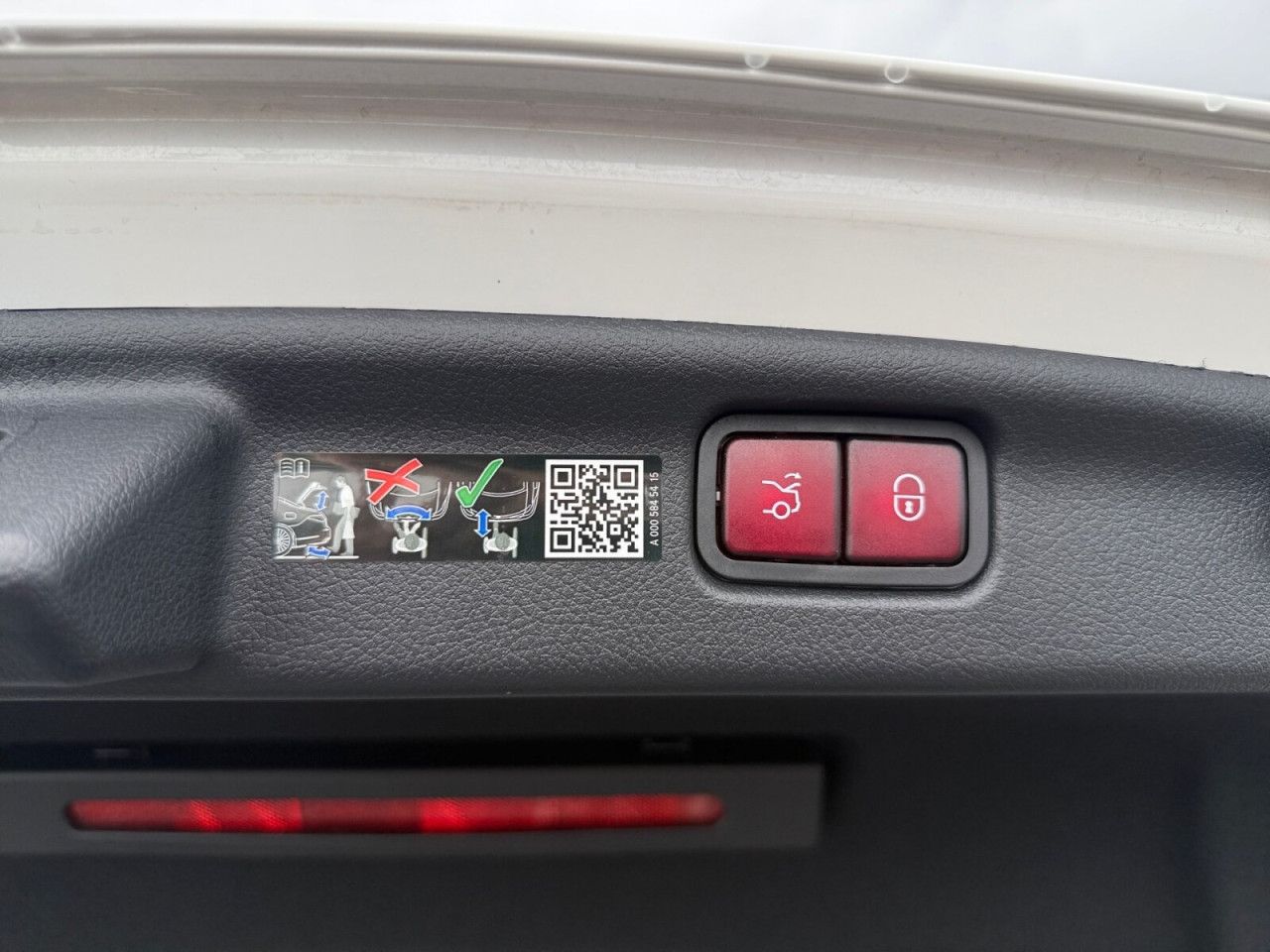 Mercedes-Benz C-Klasse – Bild 13