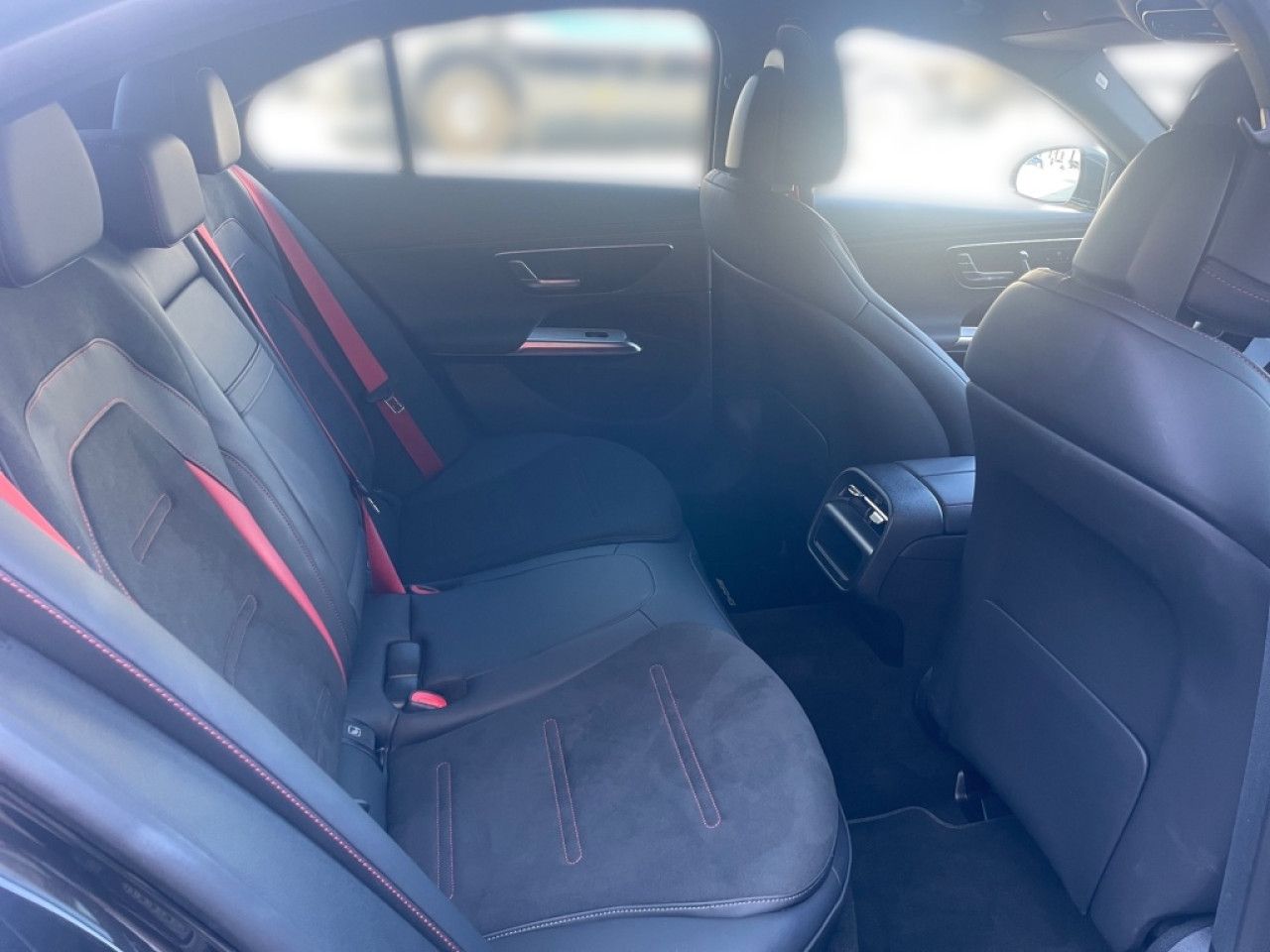 Mercedes-Benz E-Klasse – Bild 12