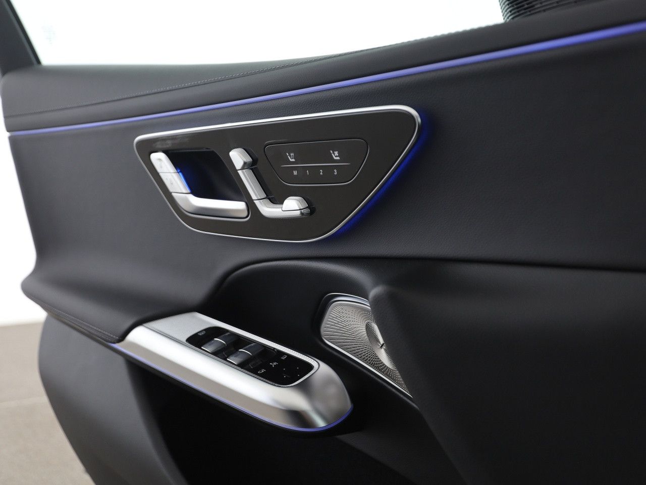 Mercedes-Benz E-Klasse – Bild 13