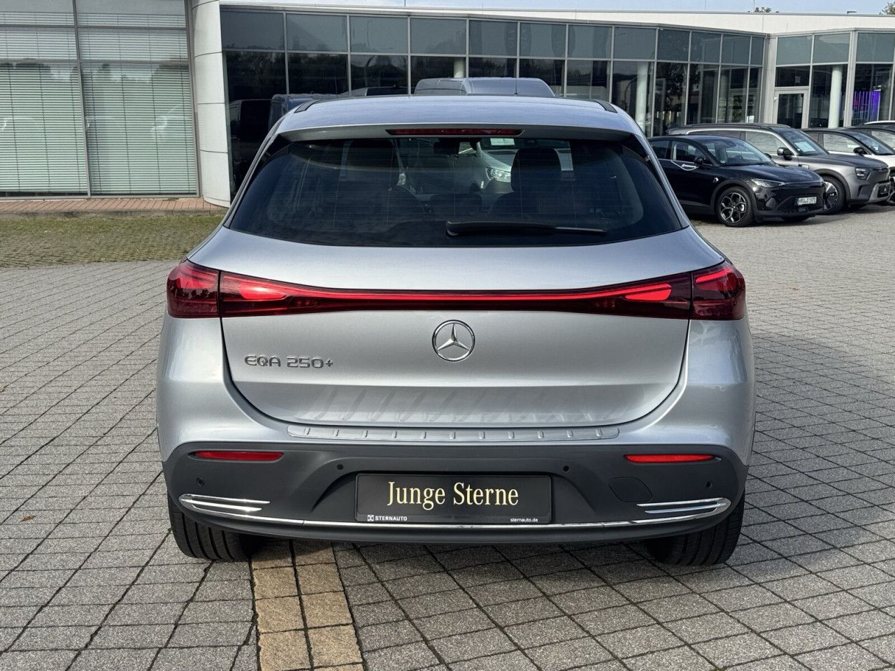 Mercedes-Benz EQA – Bild 5
