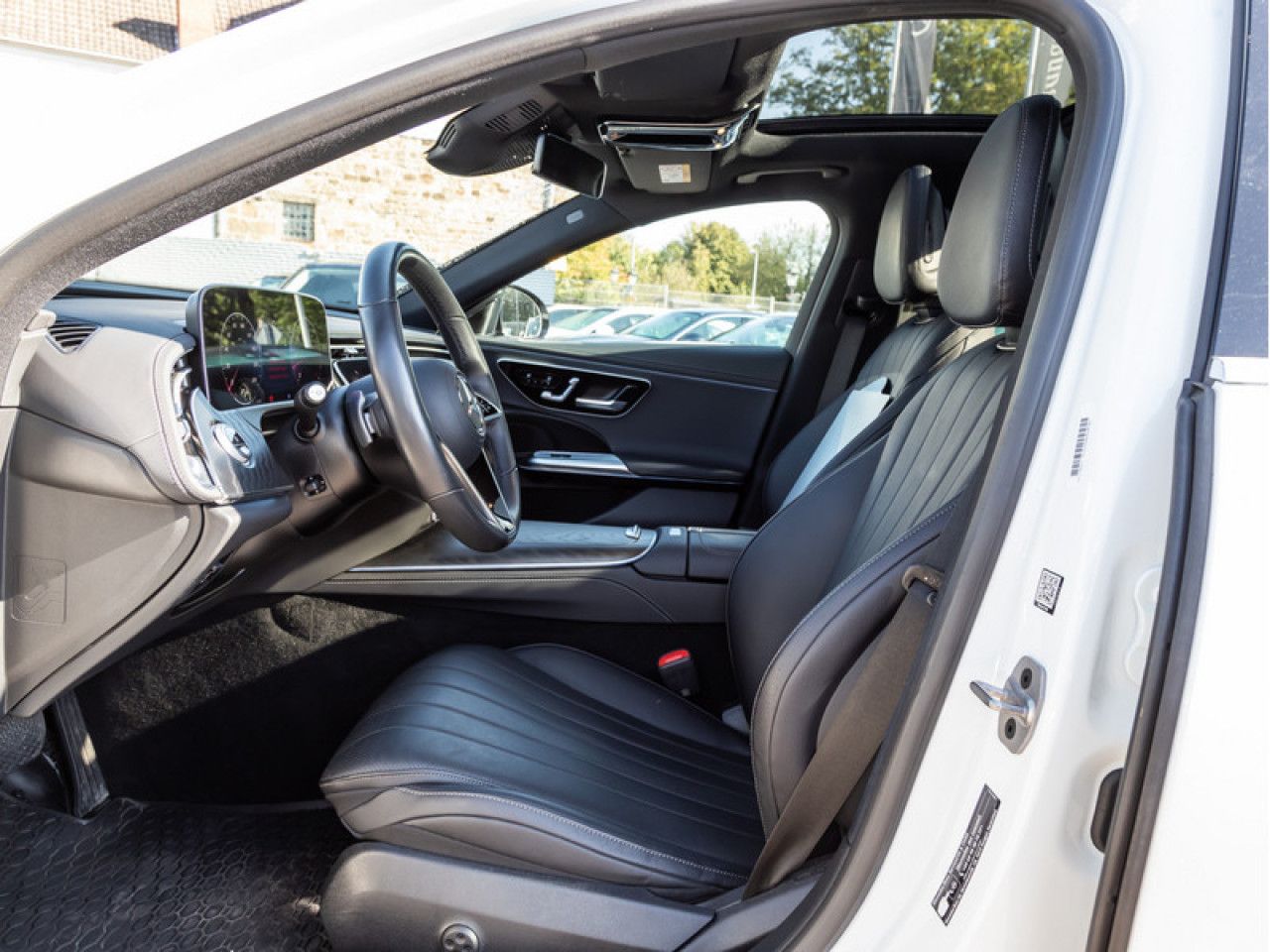 Mercedes-Benz E-Klasse – Bild 11