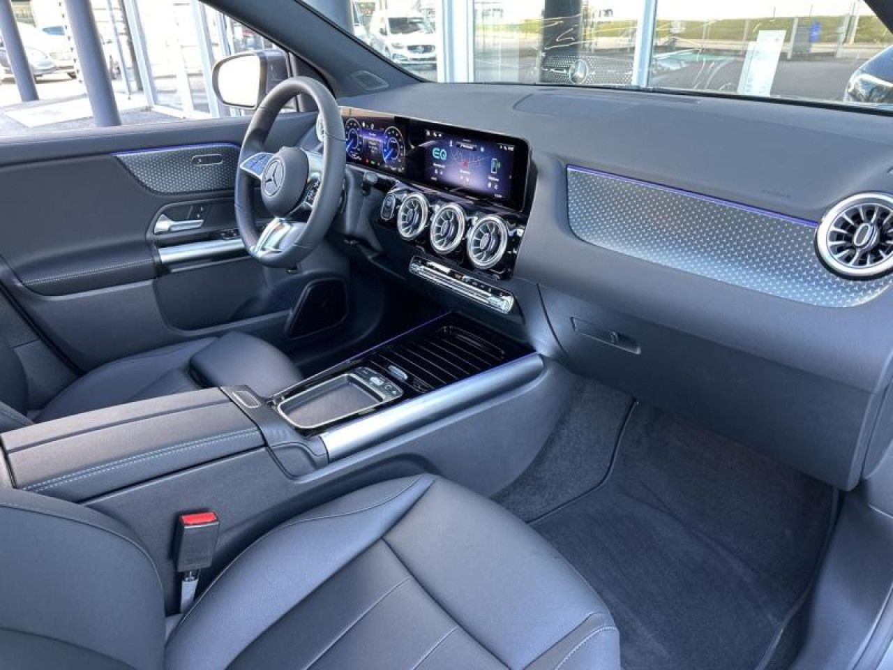 Photo du v&eacute;hicule 9 / 18