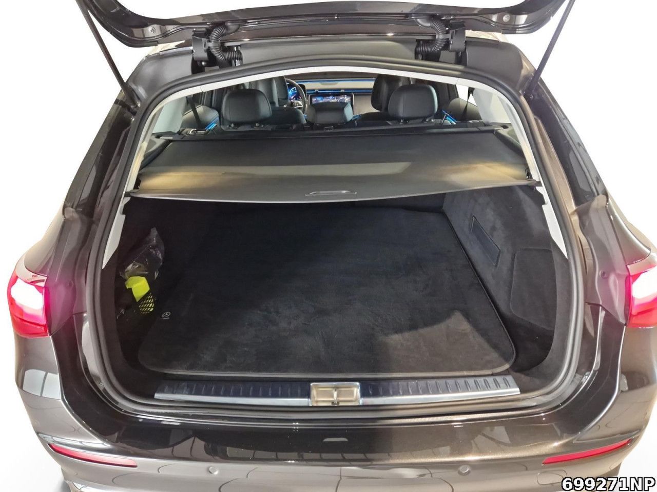 Mercedes-Benz E-Klasse – Bild 6