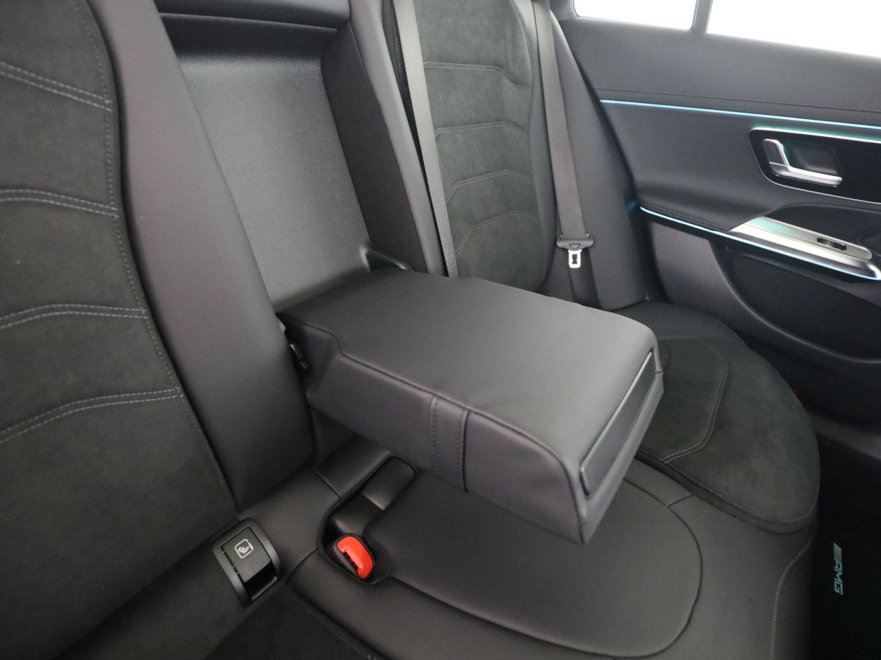 Mercedes-Benz E-Klasse – Bild 19