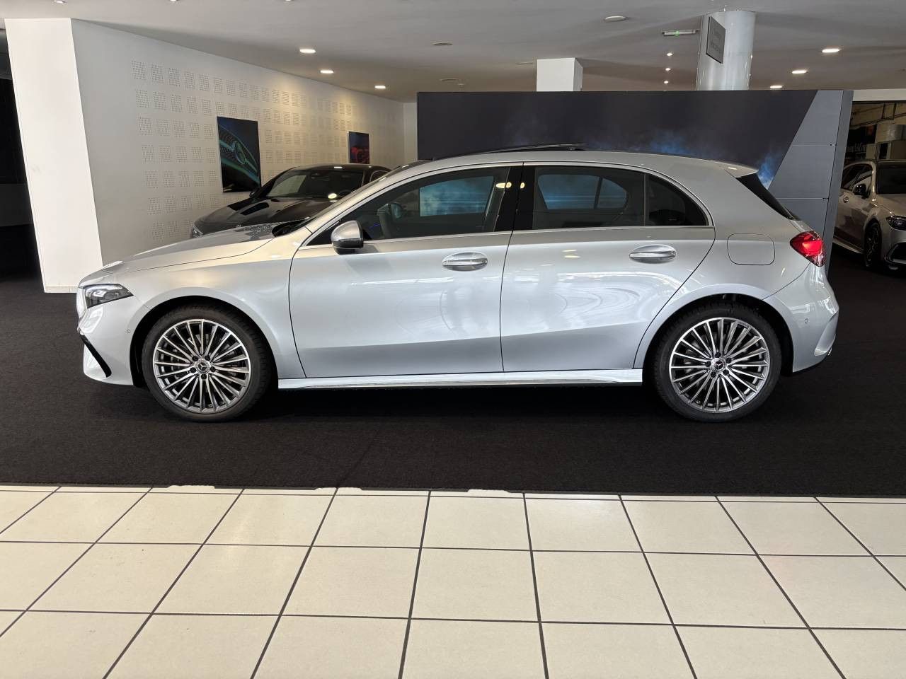 Photo du v&eacute;hicule 15 / 18