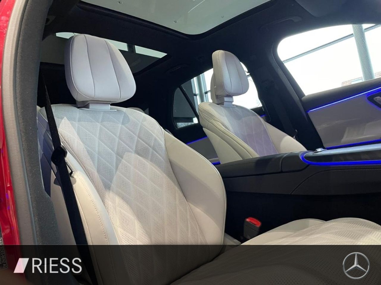 Mercedes-Benz E-Klasse – Bild 10