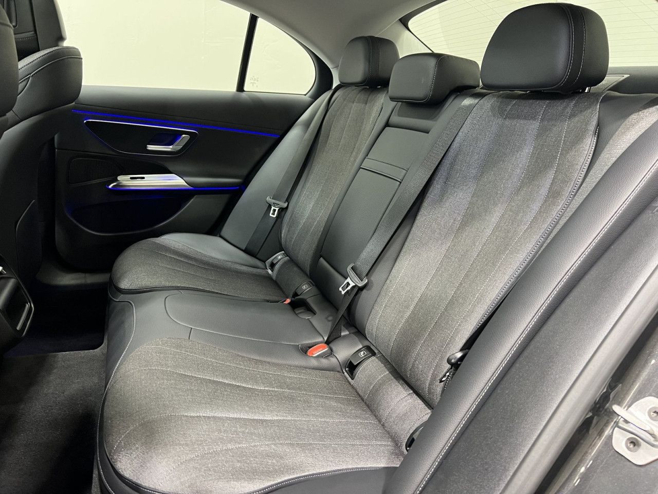 Mercedes-Benz E-Klasse – Bild 19