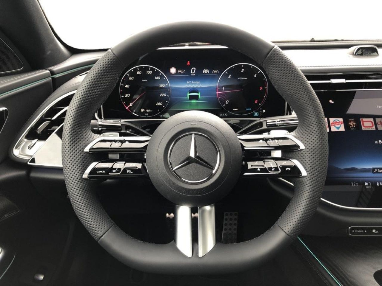 Mercedes-Benz E-Klasse – Bild 10