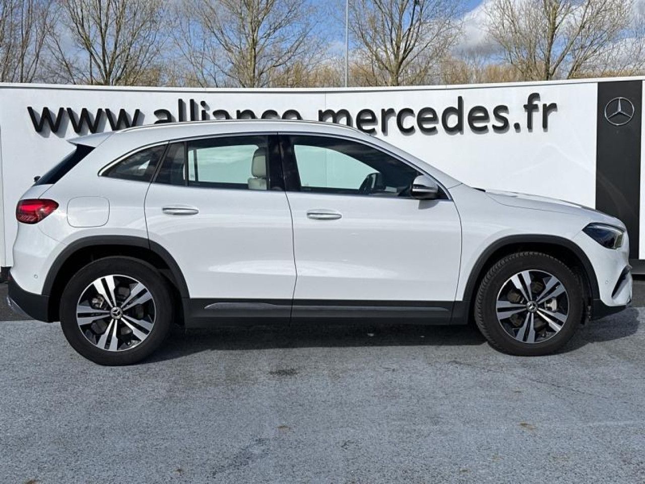 Photo du v&eacute;hicule 6 / 18