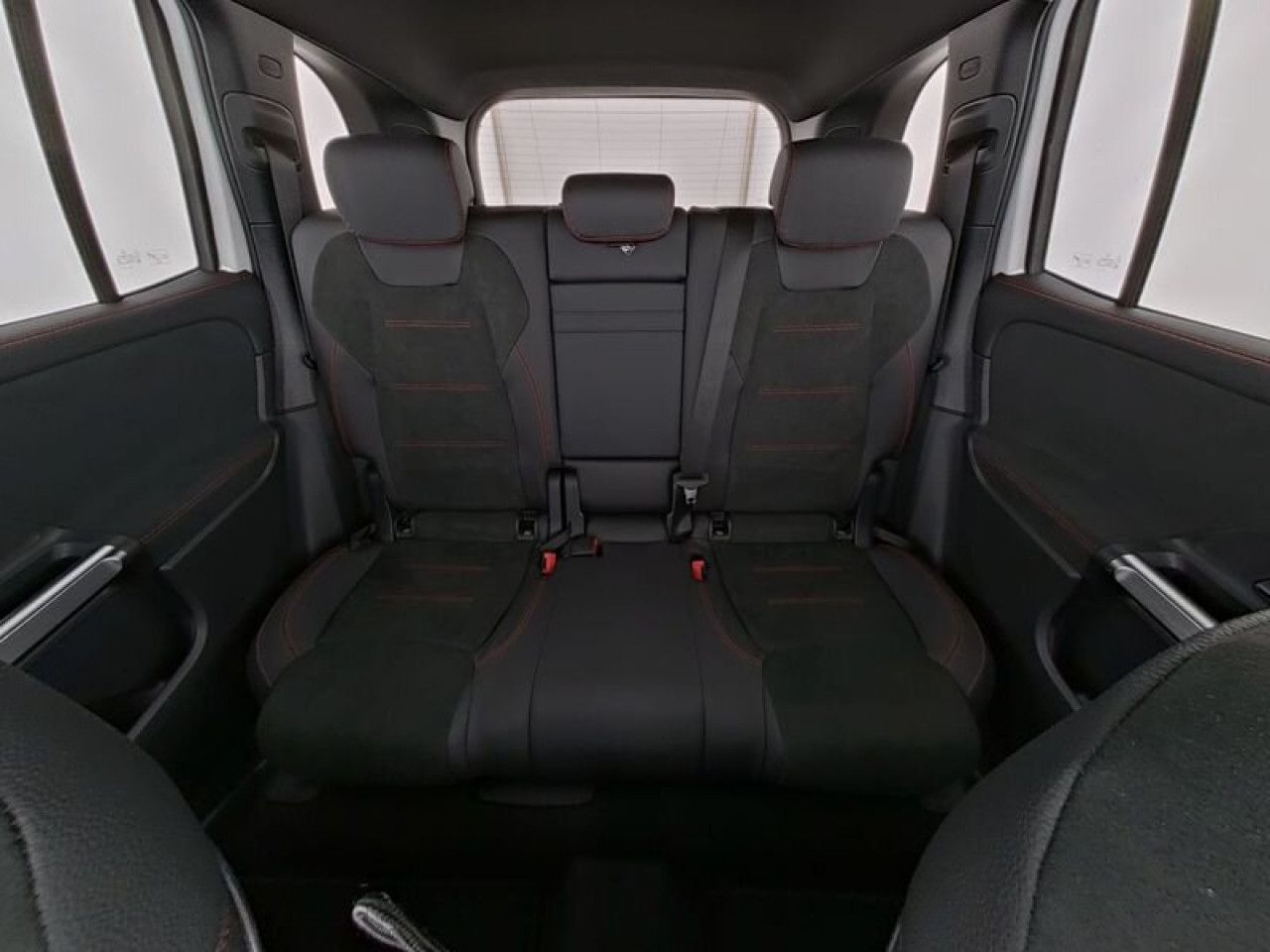 Mercedes-Benz GLB – Bild 9