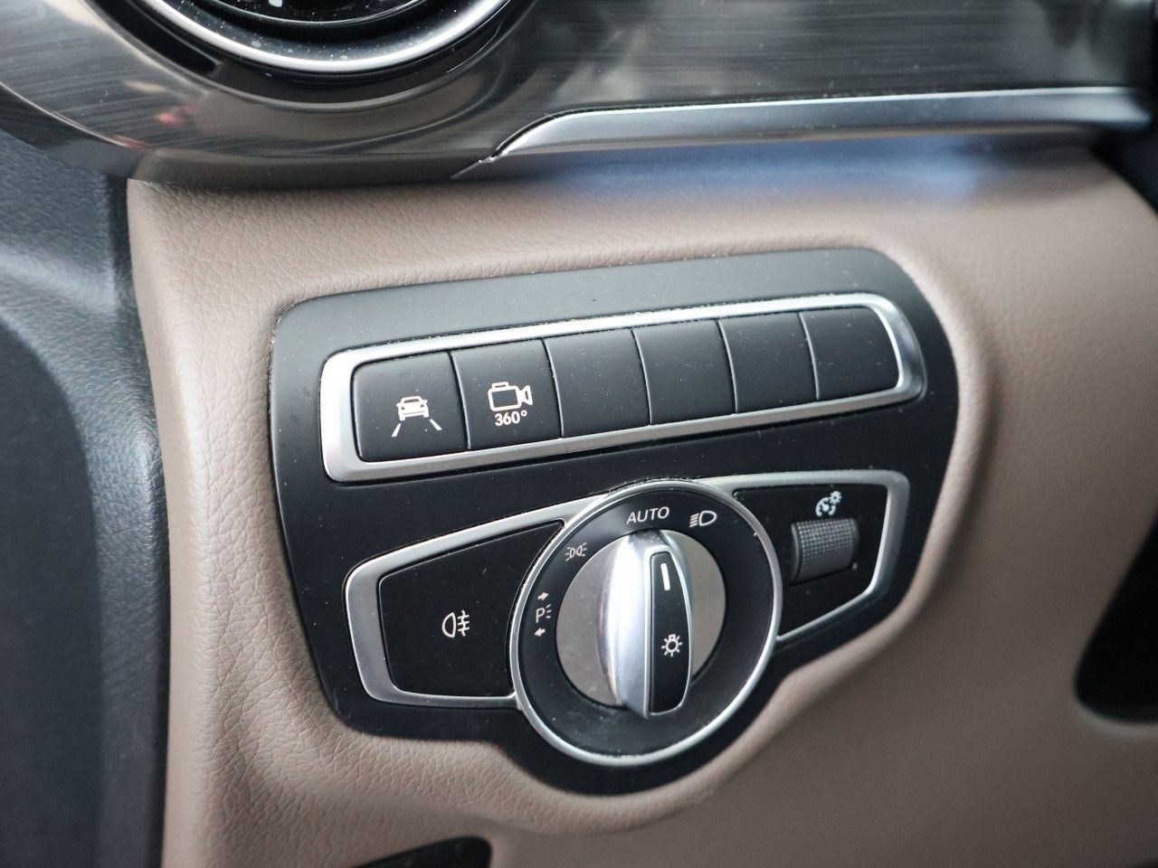 Fahrzeugbild 18 / 23