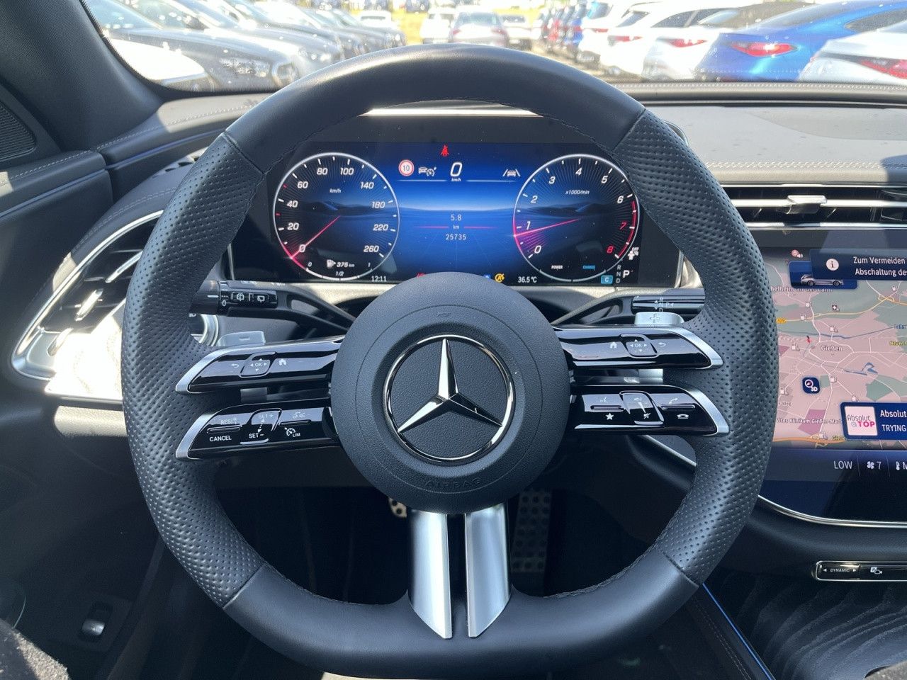 Mercedes-Benz E-Klasse – Bild 11