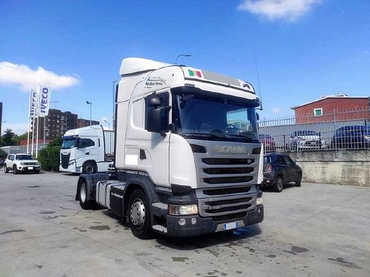 Vehicle image 2 / 11