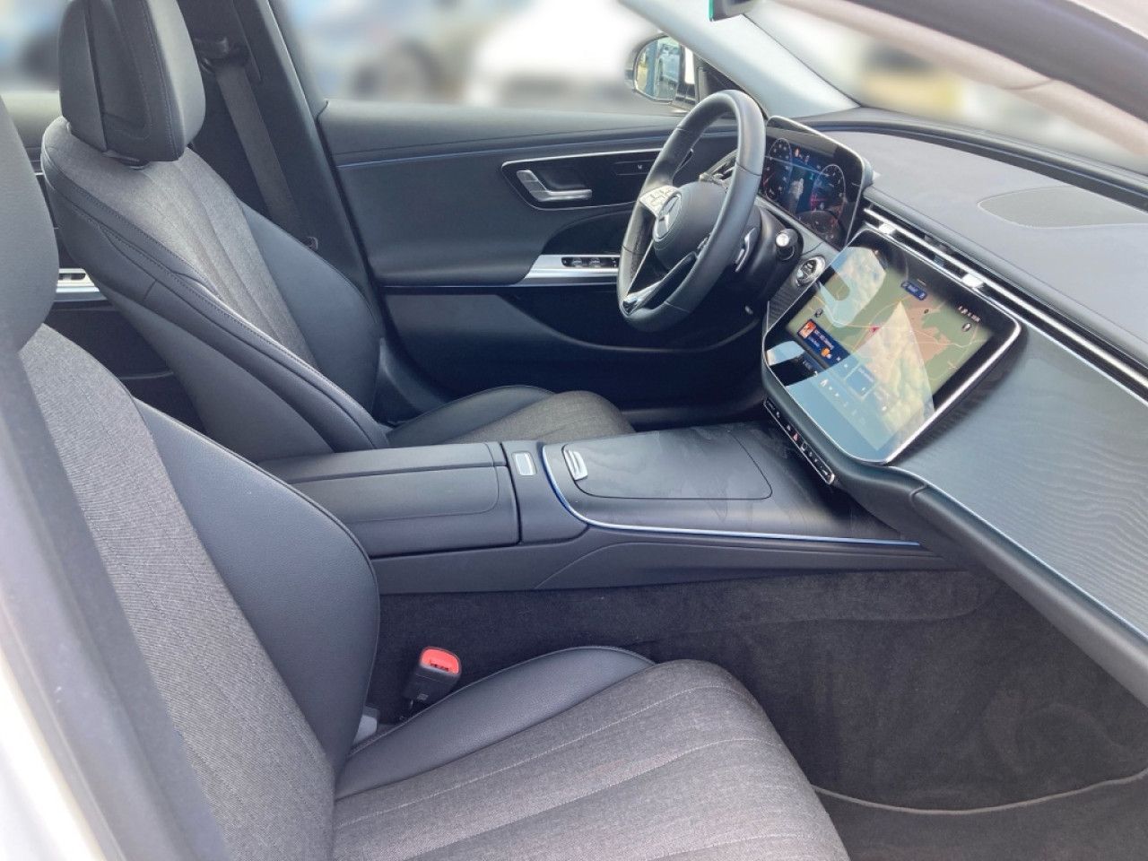Mercedes-Benz E-Klasse – Bild 10