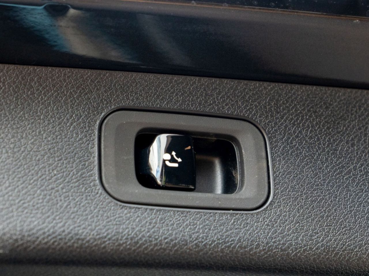 Mercedes-Benz E-Klasse – Bild 16