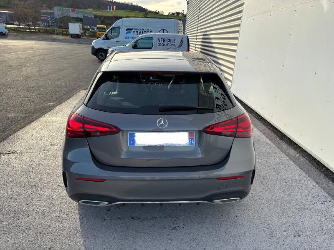 Photo du v&eacute;hicule 8 / 17